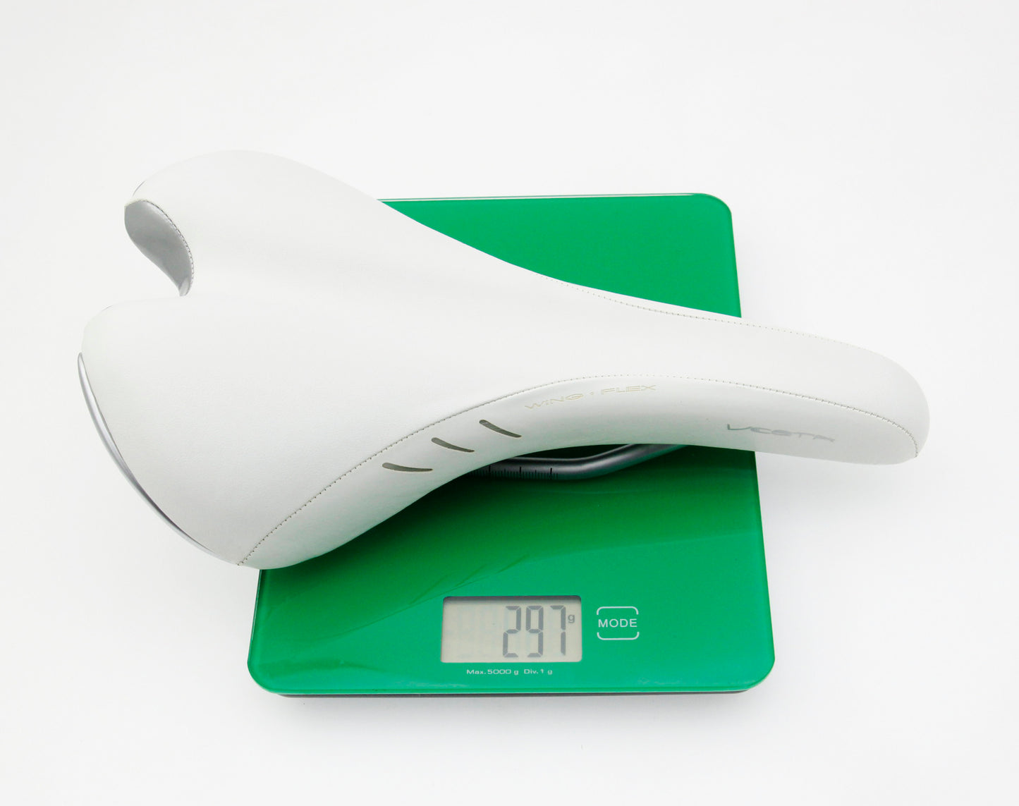 Fizik Vesta Road Mountain eBike Bicycle Bike Saddle Wide Seat for Women White