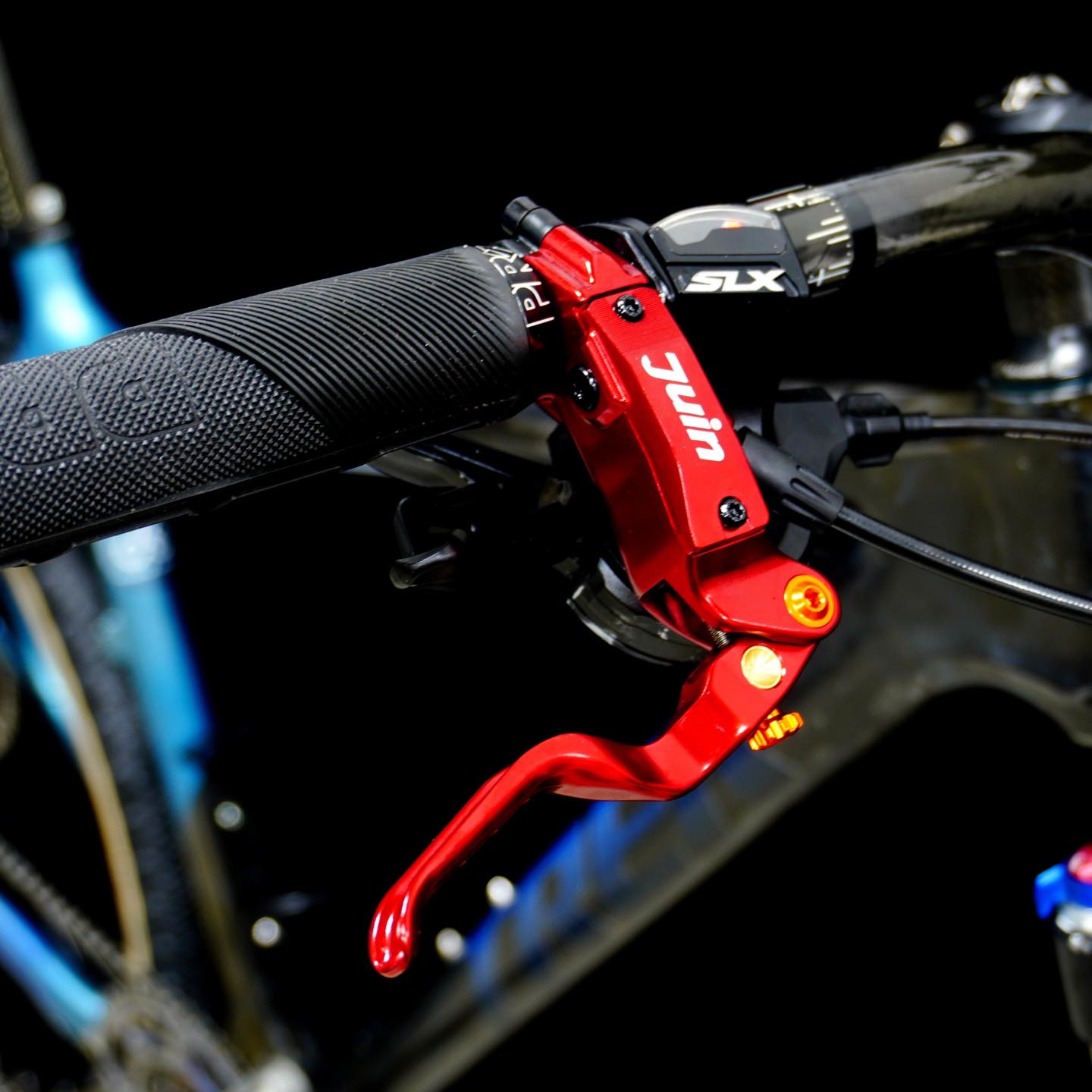 Juin Tech DB2 Mountain Bicycle Hydraulic Disc Brake Set w/160mm rotors Red