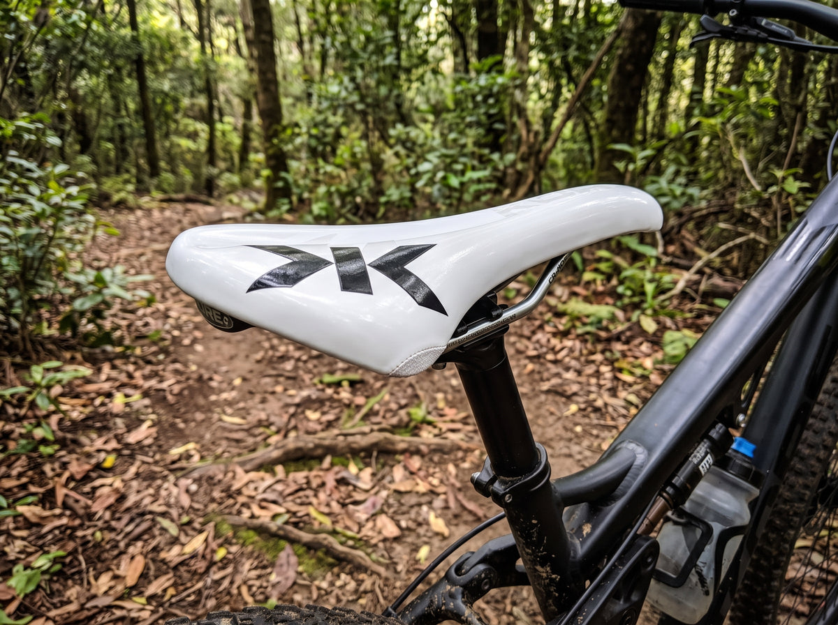 KORE Performance Bicycle Saddle Cr-Mo Rails Road MTB Bike Seat White