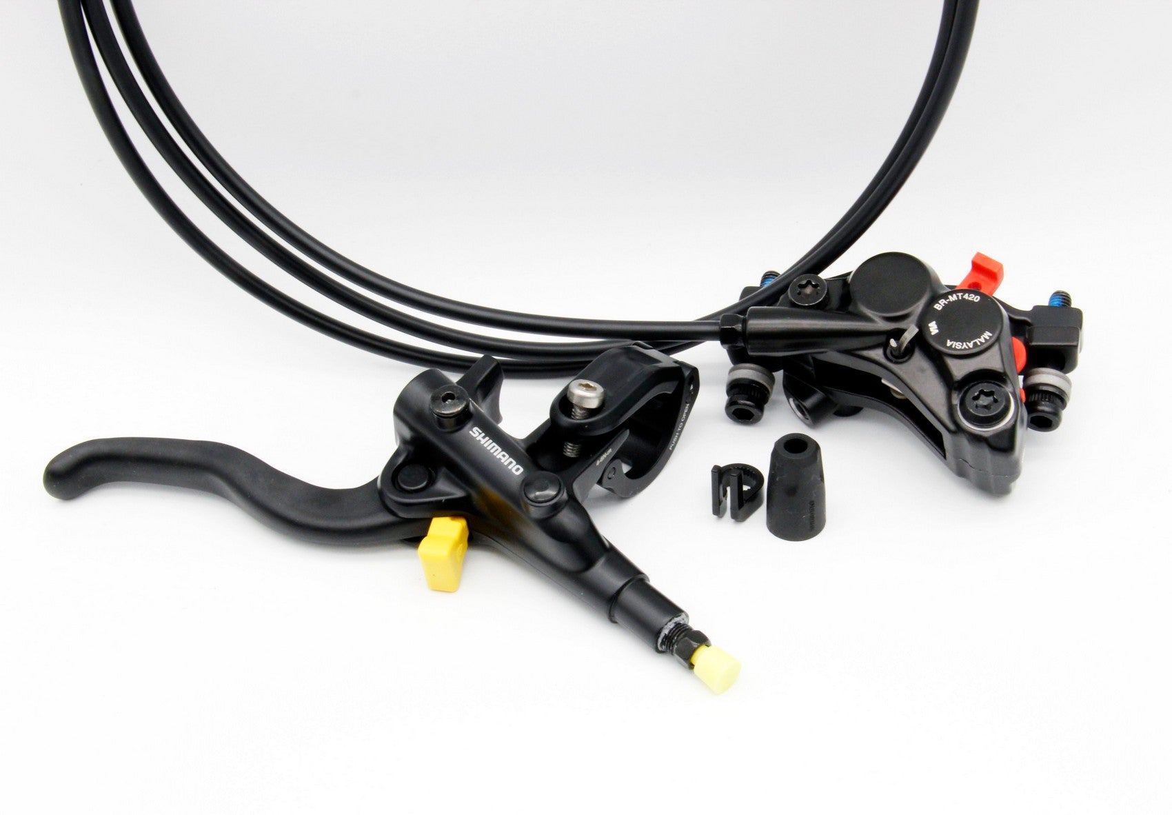 Kit Freins à Disque Shimano BL-M4100 + BR-MT420 4 Pistons Kit Freins à Disque Shimano BL-M4100 + BR-MT420 4 Pistons